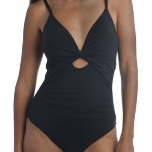 NWT La Blanca Swimsuit